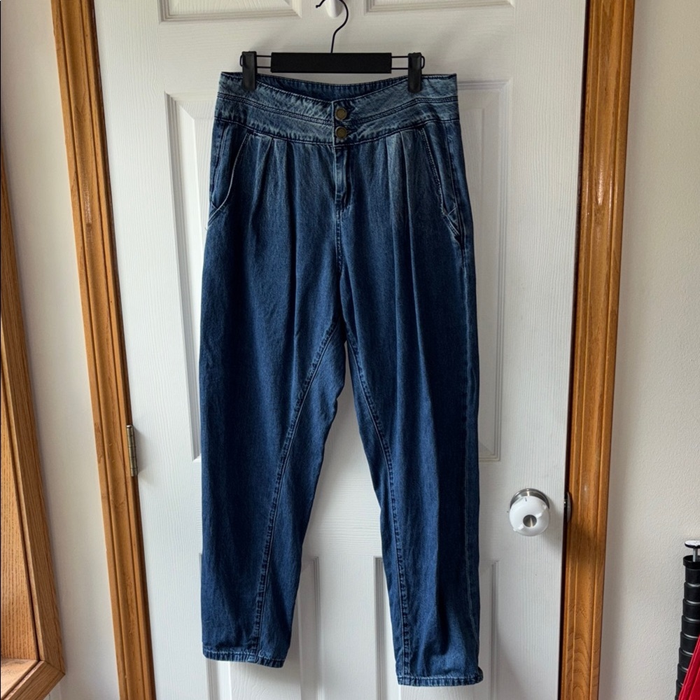 BLANKNYC The Balloon Bo-Legged Jean